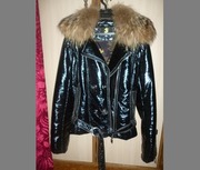 Продам женские куртки, обувь, шапки и костюм