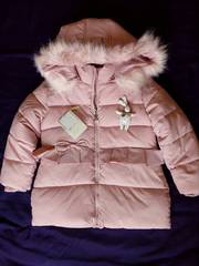Детская зимняя куртка для девочки 4-5 лет.